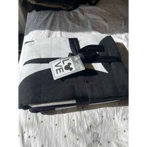 Disney‎ new with tags blanket